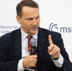 Новини світу - Глава МЗС Польщі назвав найкращу гарантію безпеки для України