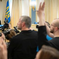 Пресбрифінг Президента України Володимира Зеленського щодо дипломатичної роботи цього тижня [22.04]