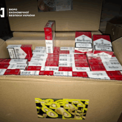 Новини України - БЕБ викрило схему контрабанди сигарет та алкоголю під виглядом морозива