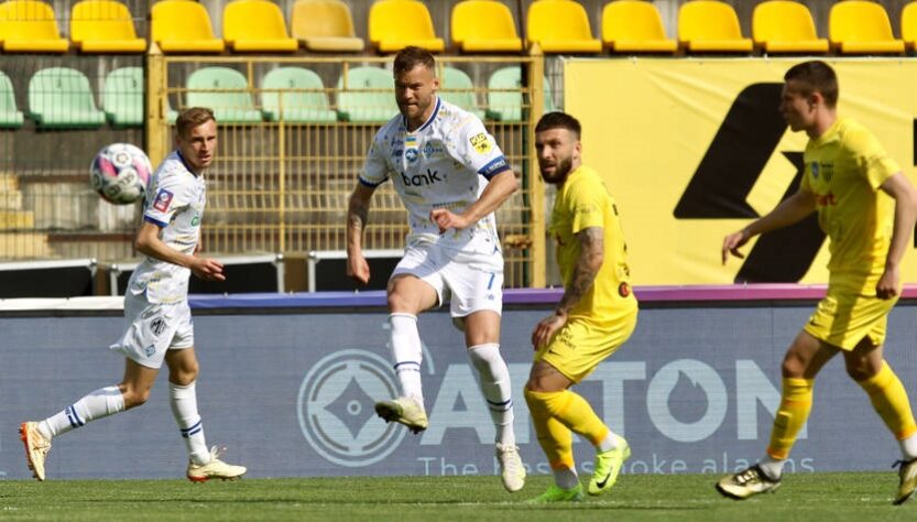 Новини спорту - Динамо розгромило Буковину і стало першим фіналістом Кубка України