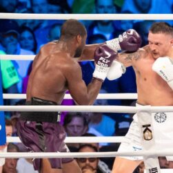 Новини спорту - Ексчемпіон світу спрогнозував результат бою Усик - Дюбуа