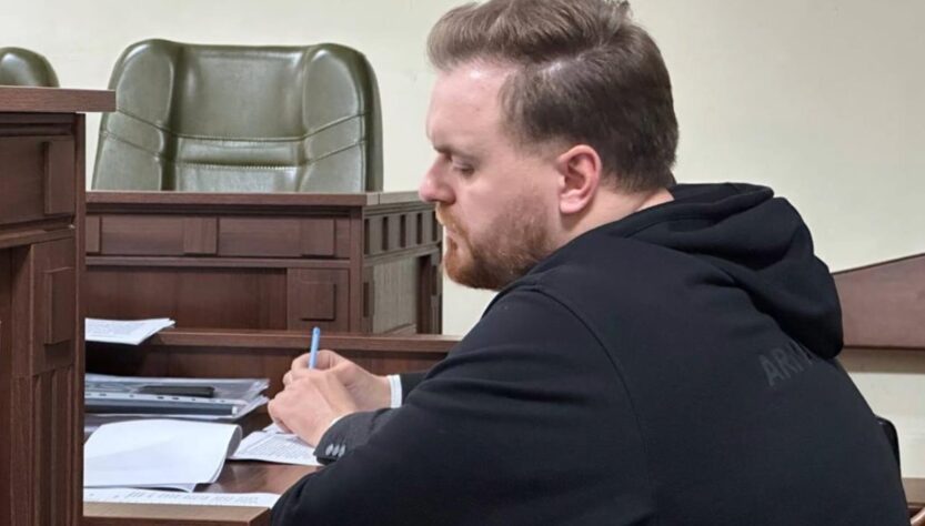 Новини України - Ексведучий каналів Медведчука вийшов з СІЗО під багатомільйонну заставу