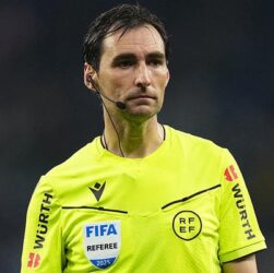 Новини спорту - Емоційний стрес: Реал Мадрид вимагає заміни судді Ель Класіко