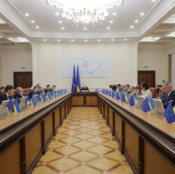 Новини України - Енергосистема витримала дев’ять масованих атак за сезон - Шмигаль
