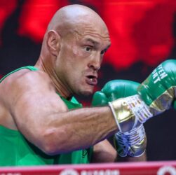 Новини спорту - Ф'юрі показав, як тренується в спортзалі після завершення кар'єри