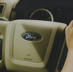 Новини бізнесу - Ford відкликає понад 148 тисяч авто в США