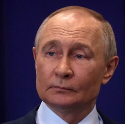 Новини світу - Гаага готує трибунал проти 20 посадовців РФ - ЗМІ