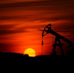 Новини світу - Глава Міненергетики США прогнозує зниження цін на нафту