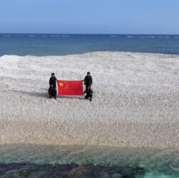 Новини світу - Китай захопив спірний риф біля форпосту Філіппін - ЗМІ