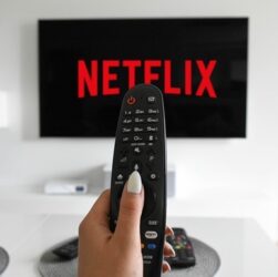 Новини бізнесу - Компанія Netflix на 24% збільшила чистий прибуток