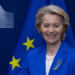Новини України - Країни світу "шикуються в чергу" до ЄС на тлі мит Трампа - глава ЄК