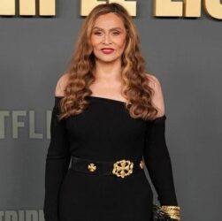 Новини культури - Мама Бейонсе зізналася, що пережила рак грудей