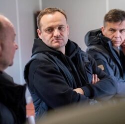 Новини України - На міжнародні автобусні маршрути подано 400 заяв - Кулеба