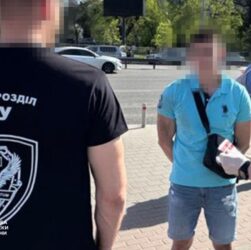 Новини Києва - Посадовець КМДА "торгував" дозволами на землю