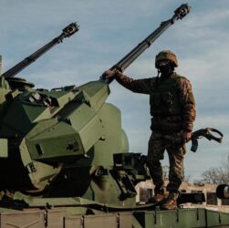 Новини України - ППО відбила атаку майже 100 російських дронів