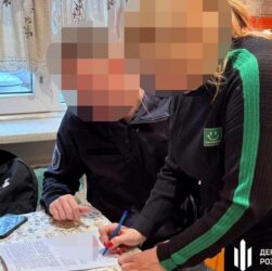 Новини України - Правоохоронниця з Одещини перевозила ухилянтів за кордон на власному авто