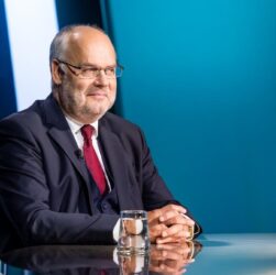 Новини світу - Президент Естонії схвалив закони, що дозволяють топити підозрілі судна