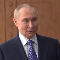 Новини світу - Путін доручив "розібратися" з пропозицію України