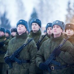 Новини світу - Росія готує ударне угруповання на кордоні з НАТО - ЗМІ