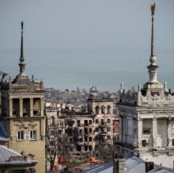 Новини України - Росіяни конфіскують тисячі квартир українців у Маріуполі - ВВС