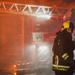 Новини України - Росіяни вдарили по Харкову, здійнялися пожежі