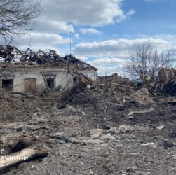 Новини України - Росіяни вдарили по Новохатському на Донеччині: є жертва та поранені