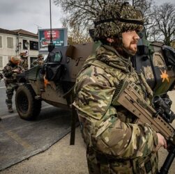 Новини світу - Шість країн готові направити війська до України