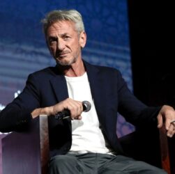 Новини культури - Шон Пенн приїхав до українських спецпризначенців у Кропивницькому
