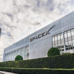 Новини бізнесу - SpaceX стала головним партнером Пентагону