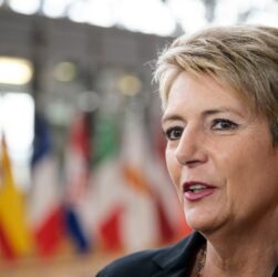 Новини світу - США планує "привілейовані" переговори щодо мит - глава Швейцарії