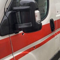 Новини України - У Херсоні дрон РФ атакував швидку, поранені медик та водій