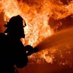 Новини світу - У Китаї внаслідок пожежі у готелі загинули понад 20 людей