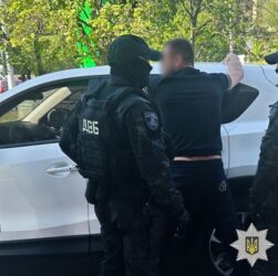 Новини Києва - У Києві шахрай "продавав" посади у ГУР