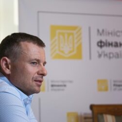 Новини бізнесу - У Мінфіні відповіли, чи підніматимуть в Україні податки