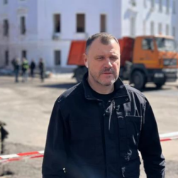 Новини України - У Сумах постраждали 14 поліцейських, є загиблі з інших служб - глава МВС