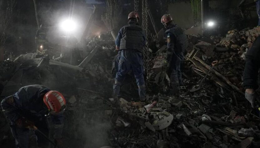Новини України - Удар по Києву: під завалами шукають двох дітей