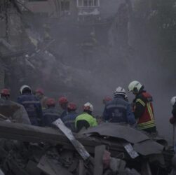 Новини Києва - В Києві розбирають завали: підтверджена смерть восьми людей