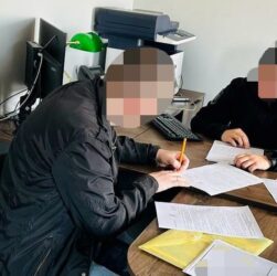 Новини України - Викрито чиновника ТЦК, що за гроші змінював дані в системі Оберіг