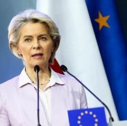 Новини світу - ЄК обіцяє допомогу у відновленні енергосистеми Піренейського півострова