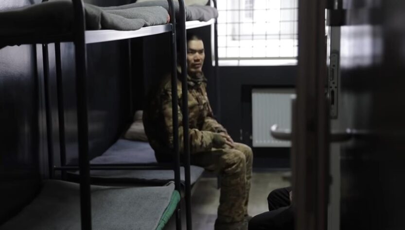Новини України - З'явилося відео допиту полонених китайців