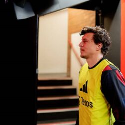 Новини спорту - Захисник МЮ потрапив до сфери інтересів семи футбольних клубів