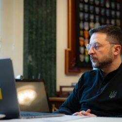 Новини України - Зеленський обговорив з премʼєром Канади санкції проти РФ і ППО для України