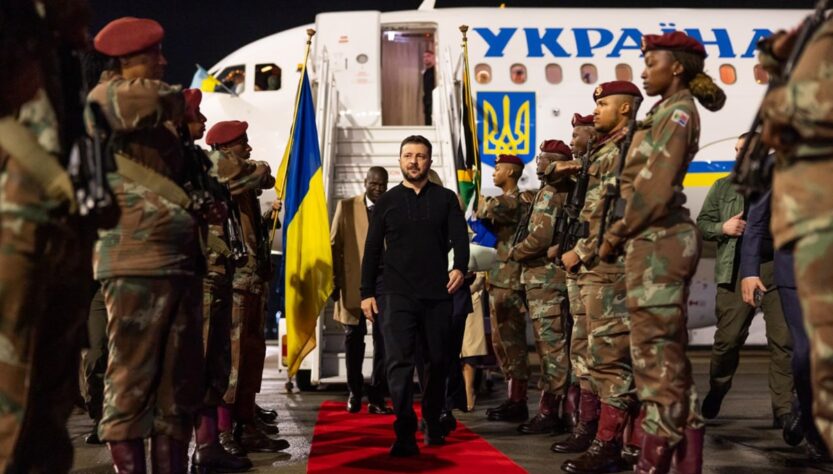 Новини України - Зеленський прибув у ПАР з робочим візитом