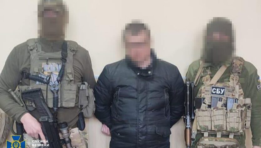 Новини України - "Зливав" вогневі позиції ЗСУ: у Краматорську викрили таксиста-агента РФ