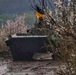 Новини України - ЗСУ відбивають атаки на п'яти напрямках - Генштаб