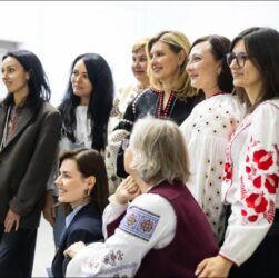 Під час робочої поїздки на Волинь перша леді України Олена Зеленська долучилася до Дня спільнодії