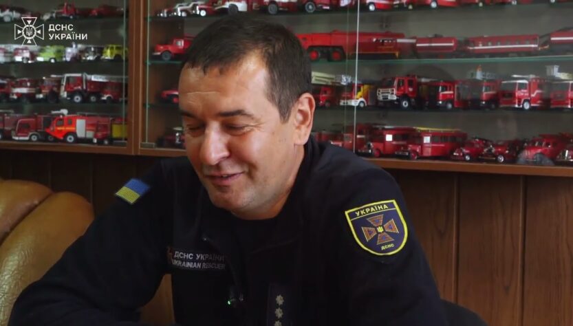 Для когось це просто машинки. Для нього – цілий світ.