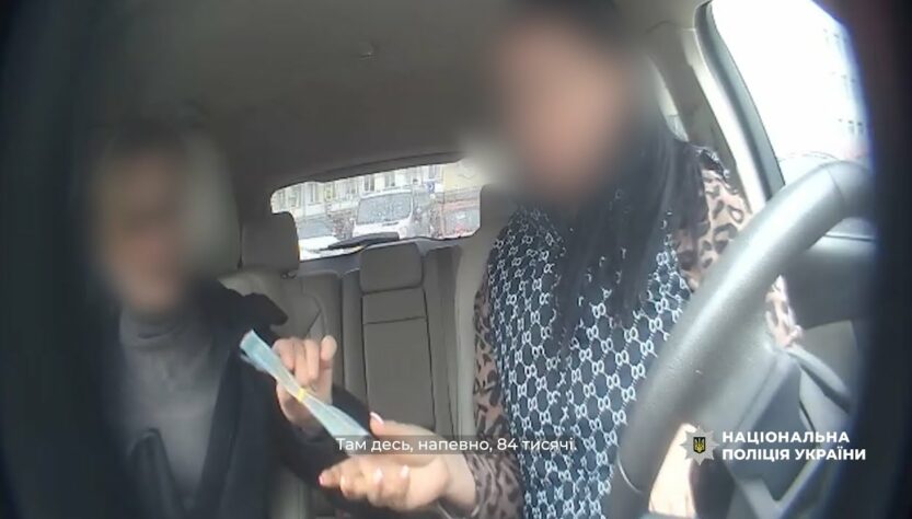 Організували втечу з військових частин і переправляли за кордон: поліція ліквідувала злочинну групу