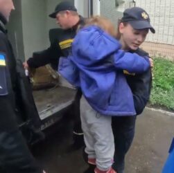 Сумщина: евакуювали дітей, чиї матері перебували в автобусі, по якому ворог учора завдав удару