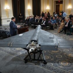 Новини світу - Американським конгресменам привезли Шахед